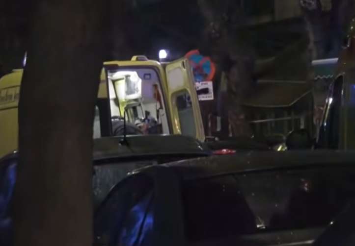 Ασθενοφόρο βράδυ