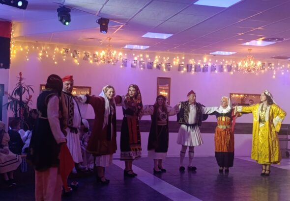 Μασσαλία παραδοσιακοί χοροί για τον εορτασμό της 25ης Μαρτίου