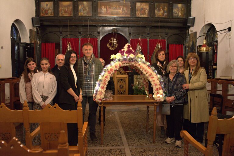 Θεσσαλονίκη Στολισμός Επιτάφιου Παναγίας Φανερωμένης