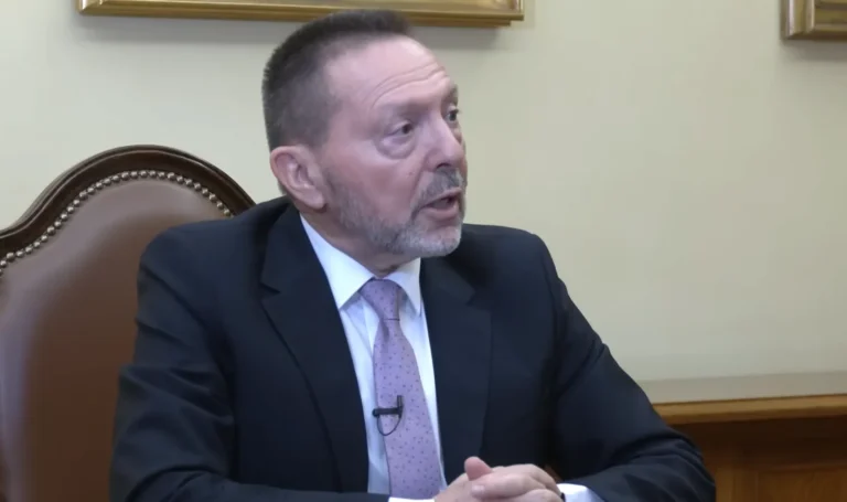 Στουρνάρας