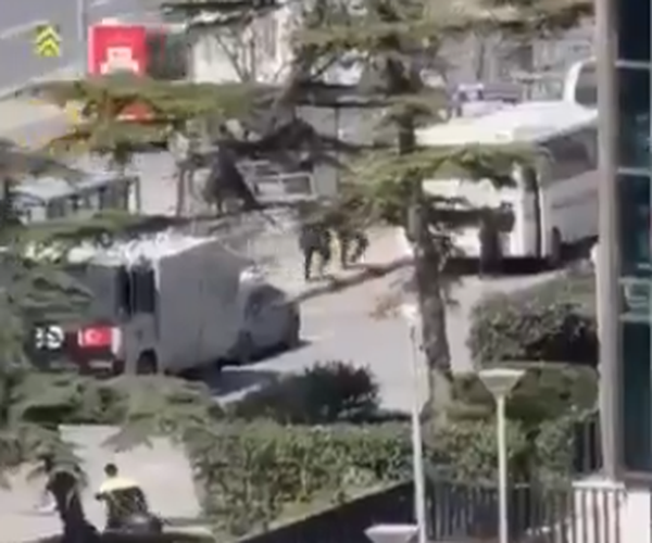 Ένοπλη επίθεση έξω από προξενείο Ισραήλ στην Κωνσταντινούπολη