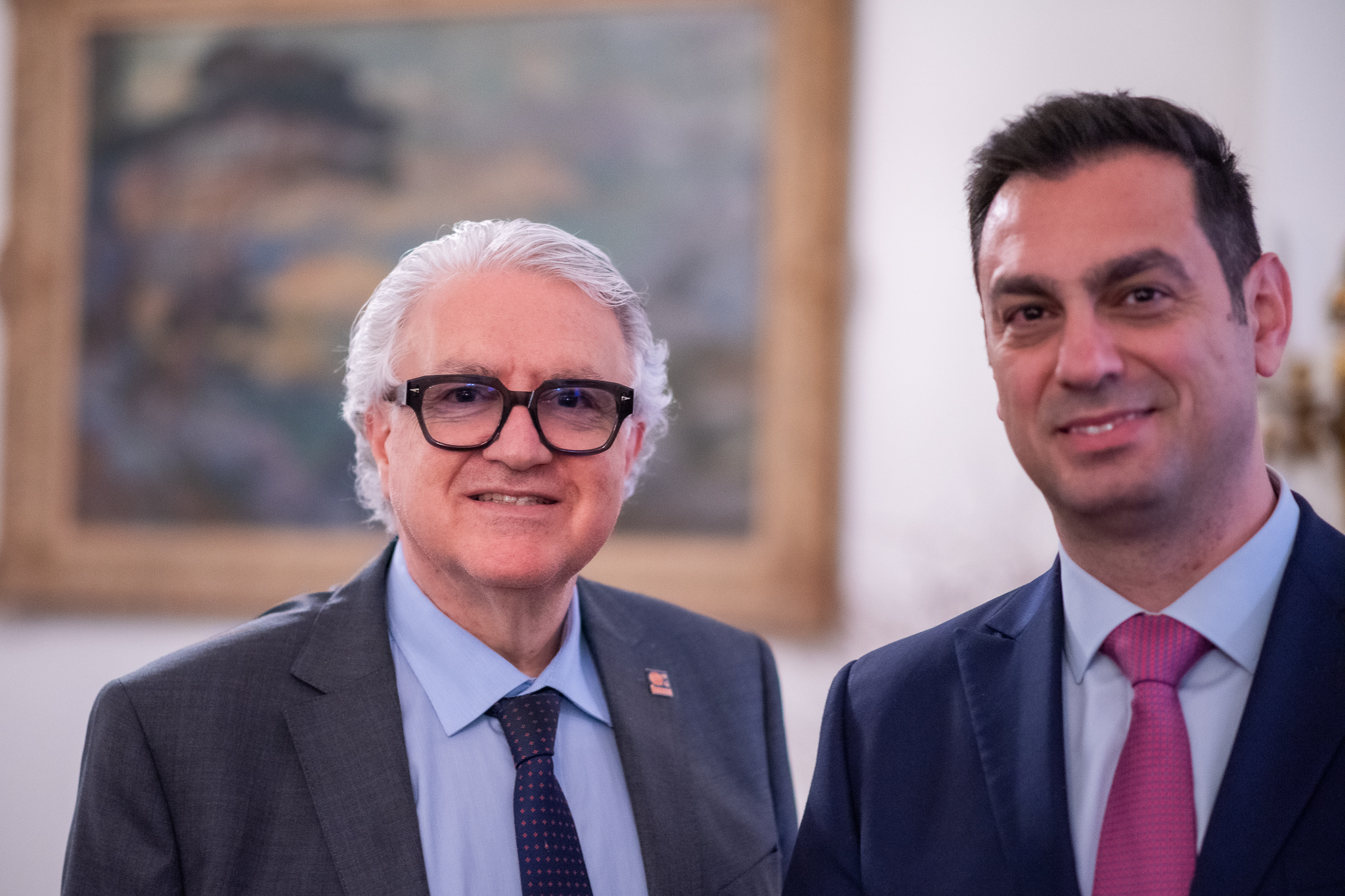Παρίσι επίσκεψη στην Πρεσβεία