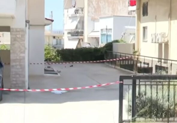 Η πολυκατοικία όπου έπεσαν οι δύο 17χρονες
