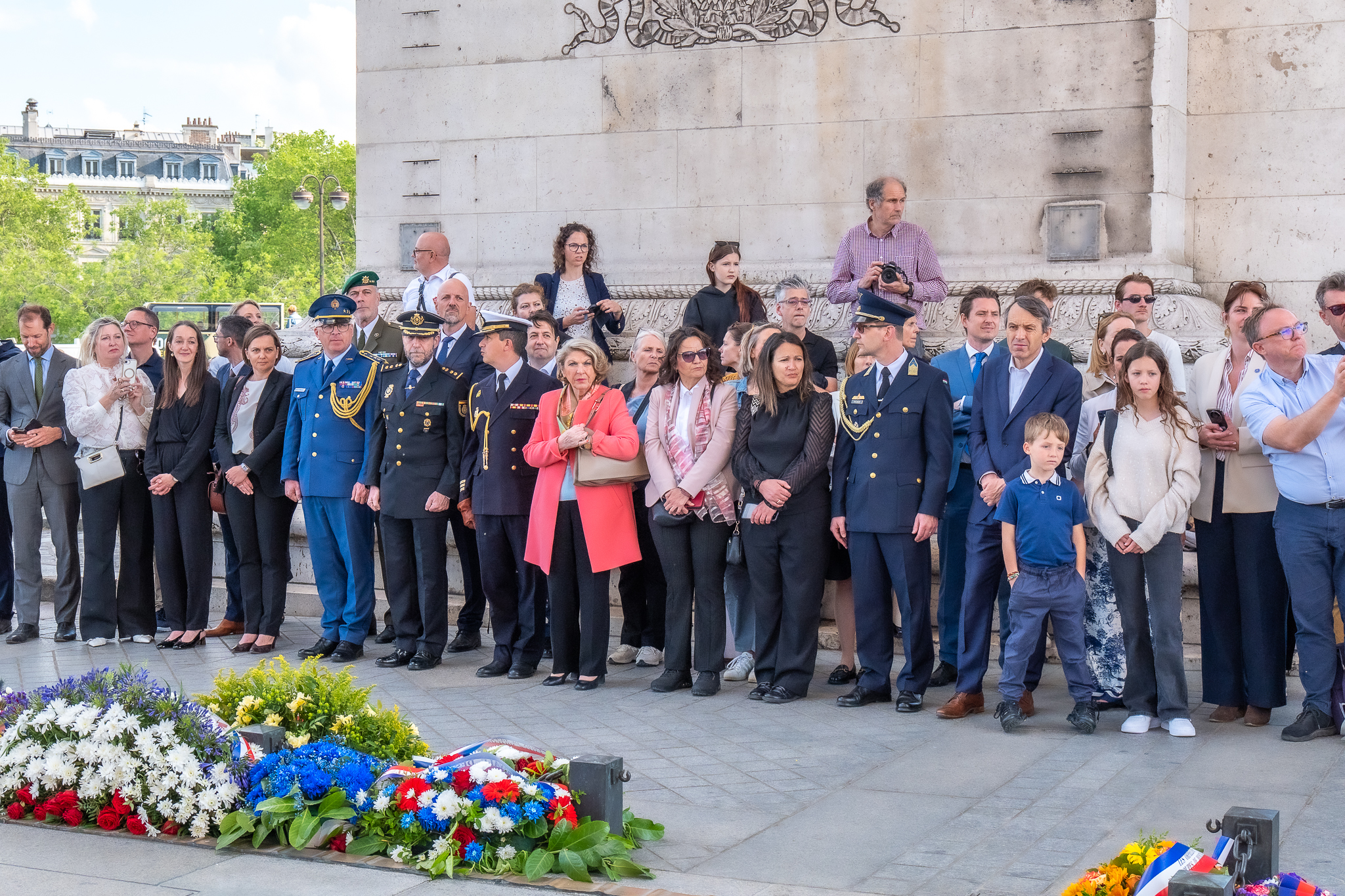 Journée de l' europe - Ravigage de la flamme Arc de Thriomphe
