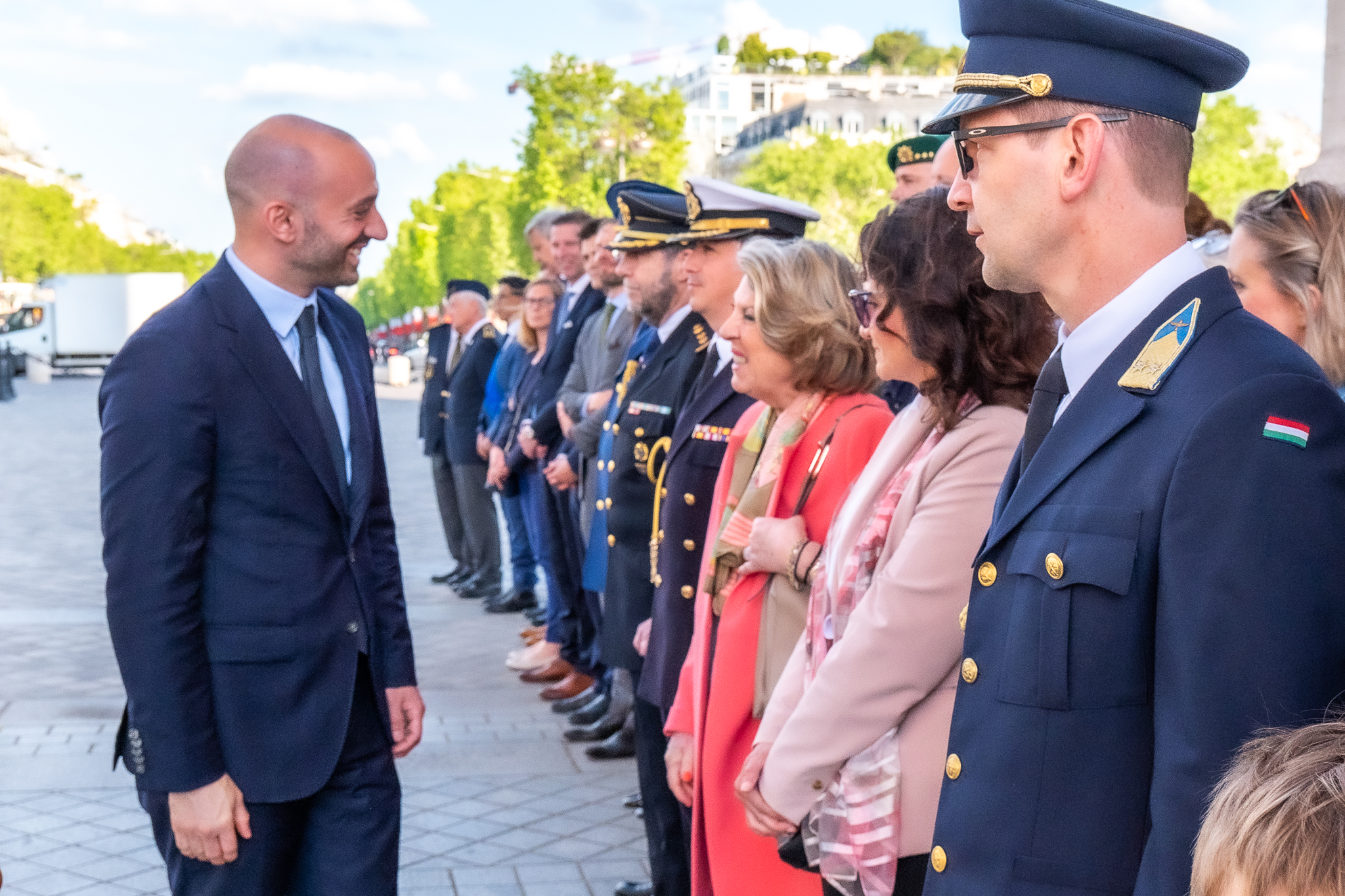Journée de l' europe - Ravigage de la flamme Arc de Thriomphe