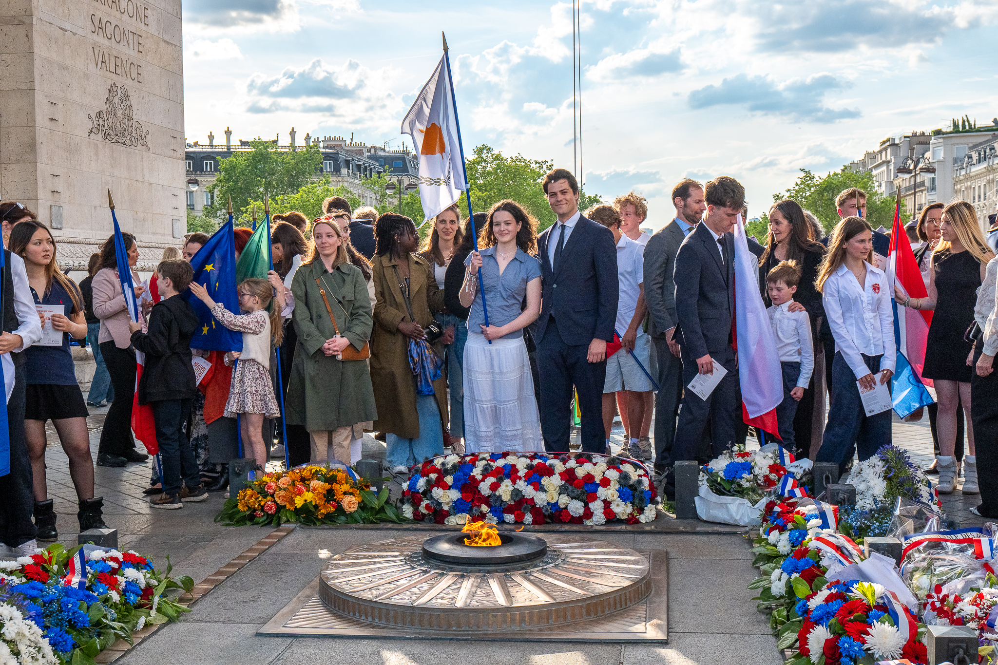Ravigage de la flamme Arc de Thriomphe