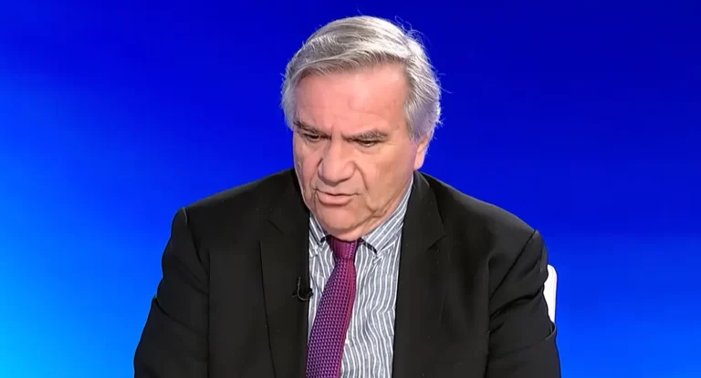 Ο Χάρης Καστανίδης