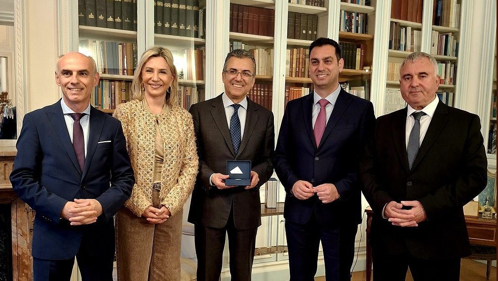 Παρίσι επίσκεψη στην Πρεσβεία