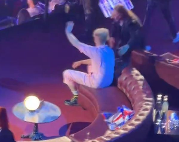 Ο τραγουδιστής της Βρετανίας στη eurovision
