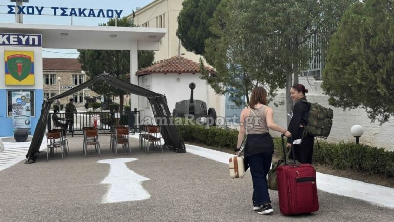 Εθελόντριες γυναίκες στο στρατό