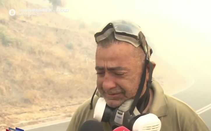 Πυροσβέστης στη φωτιά στο νότιο Ρέθυμνο