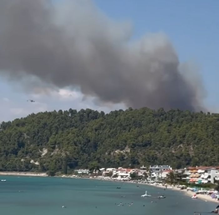Πυρκαγιά στη Σίβηρη Χαλκιδική