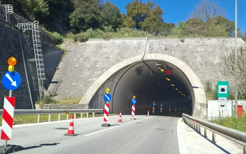 Σήραγγα εγνατία οδός