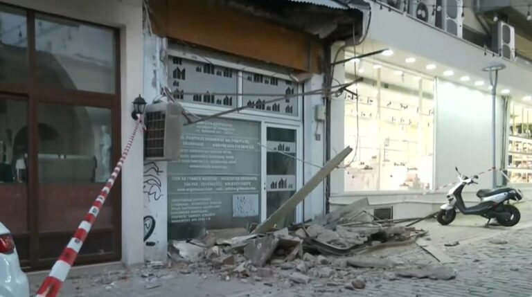 Θεσσαλονίκη έπεσε μπαλκόνι δαμερίσματος