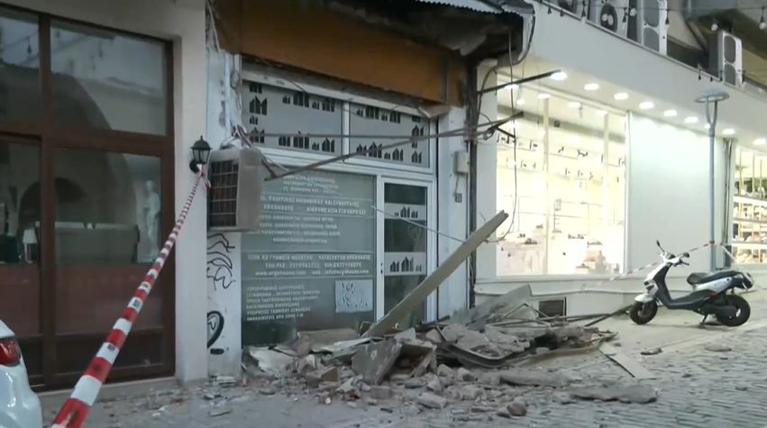 Θεσσαλονίκη έπεσε μπαλκόνι δαμερίσματος