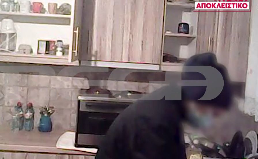 Βίντεο με την πρώην σύζυγο να ρίχνει ατροπίνη σε τρόφιμα