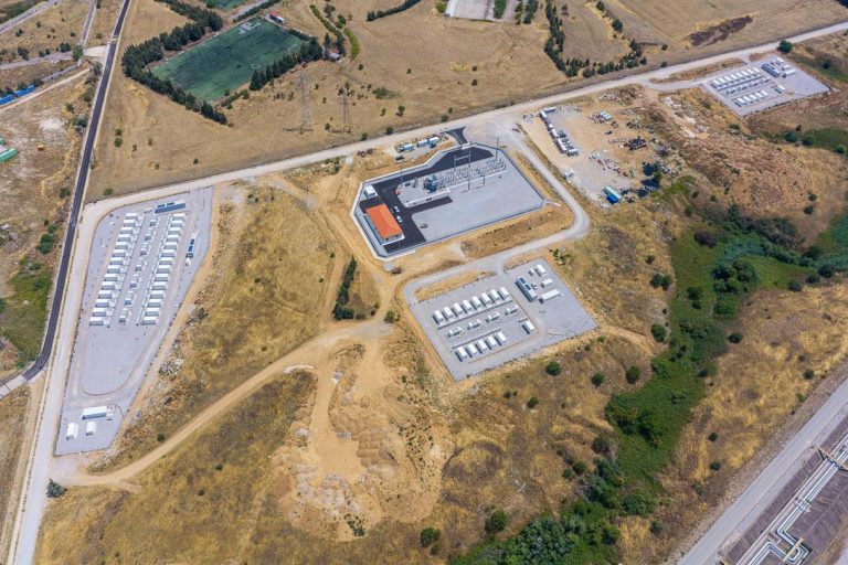 Θεσσαλονίκη Το πρώτο πάρκο αποθήκευσης ηλεκτρικής ενέργειας με μπαταρίες της HELLENiQ ENERGY